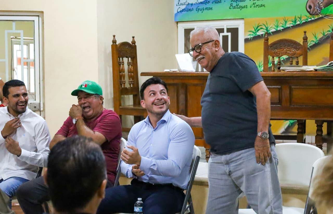 Israel Santillán fortalece el trabajo conjunto con los núcleos agrarios de Bahía de Banderas